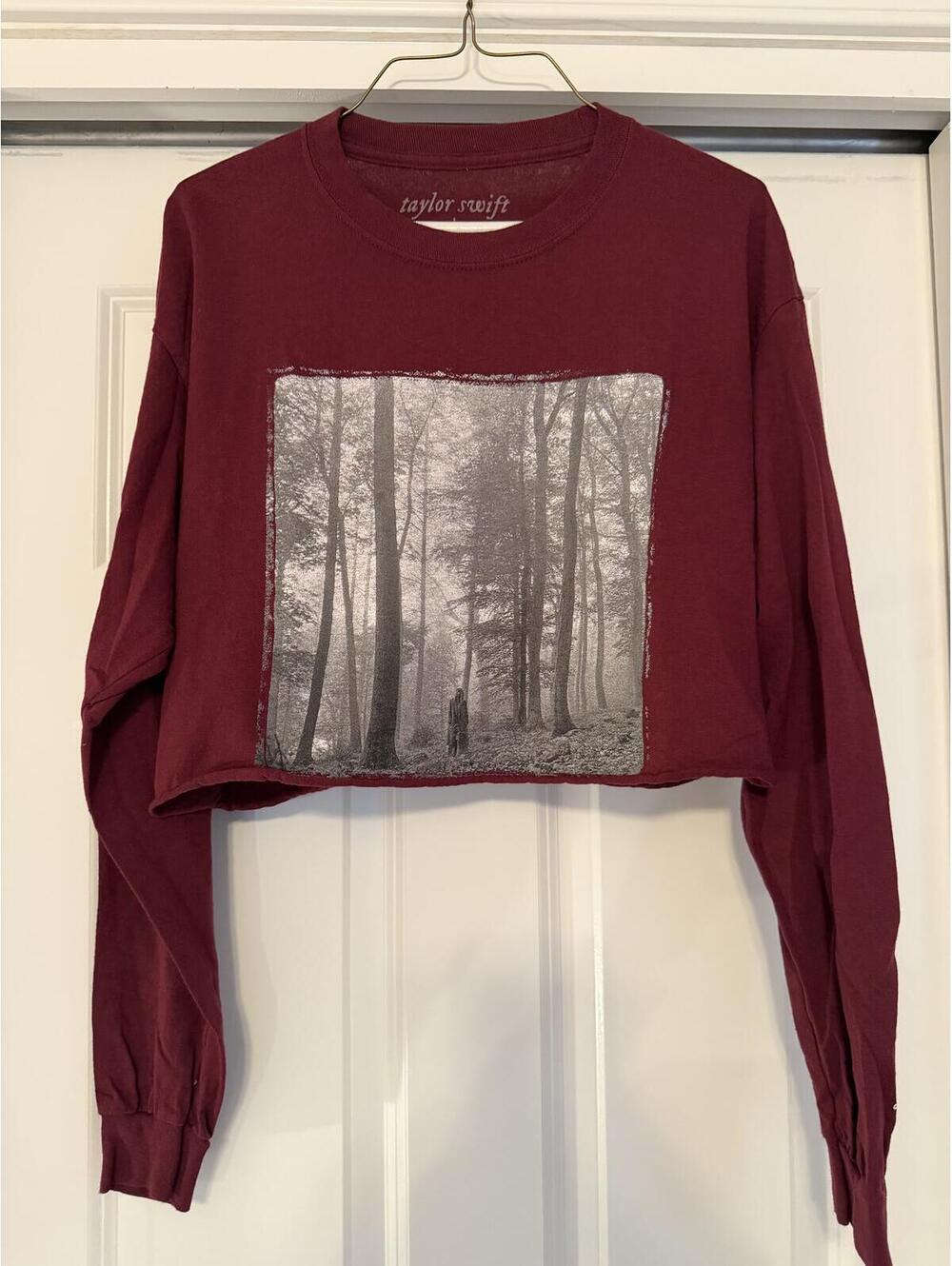 Taylor Swift Folklore Cropped Long Sleeve T-Shirt - Picture 2 of 4